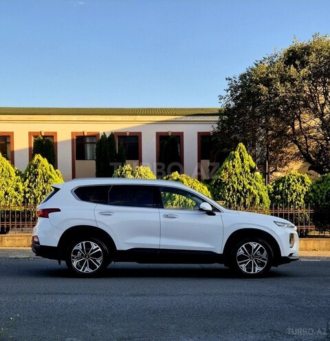 Hyundai Santa Fe-3