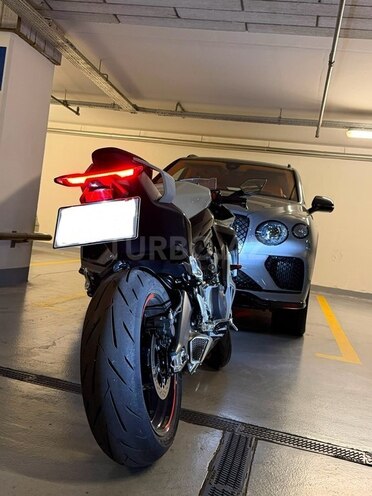 CFMOTO 675 SR-R-4