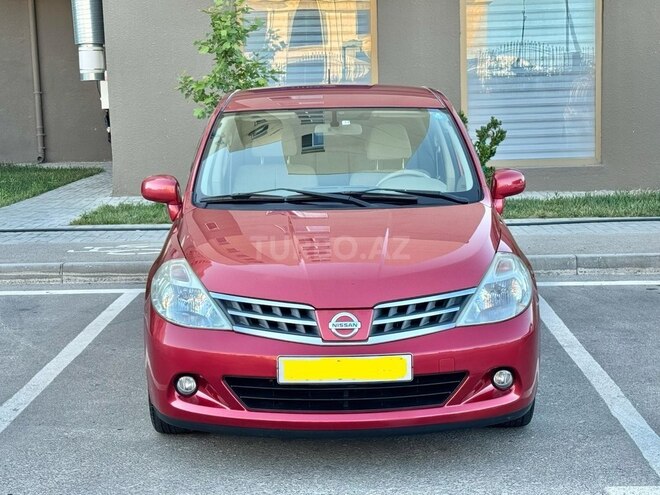 Nissan Tiida-5