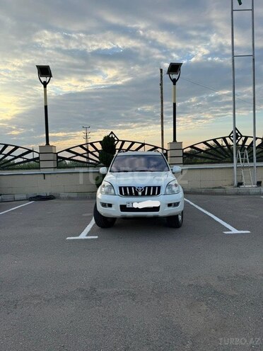 Toyota Land Cruiser Prado-1