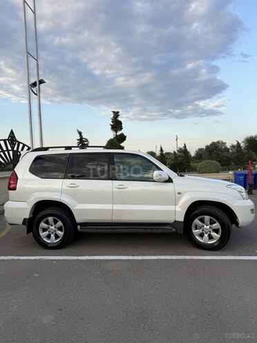 Toyota Land Cruiser Prado-7