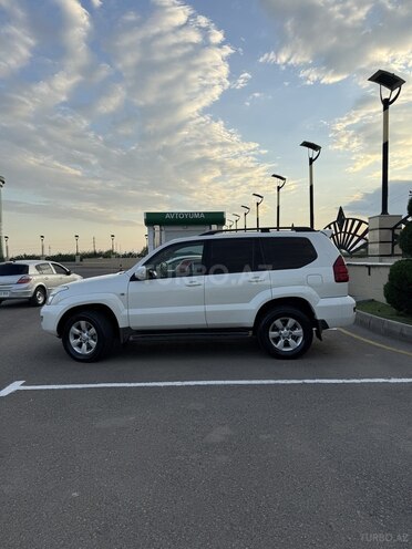 Toyota Land Cruiser Prado-8