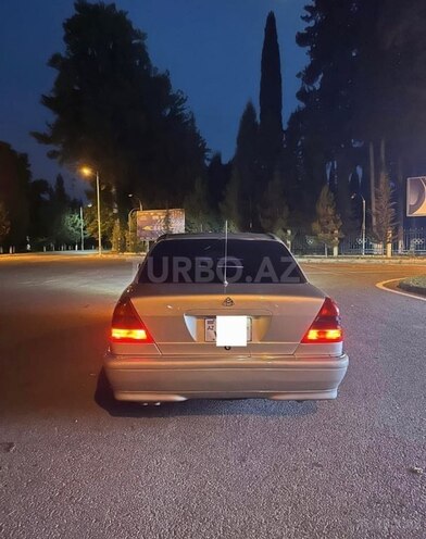 Mercedes C 230-3