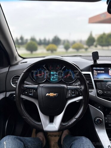 Chevrolet Cruze-6