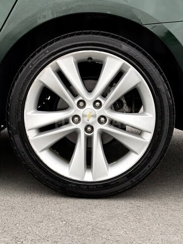 Chevrolet Cruze-18