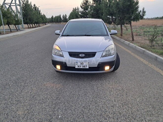 Kia Rio-1
