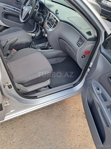 Kia Rio-9
