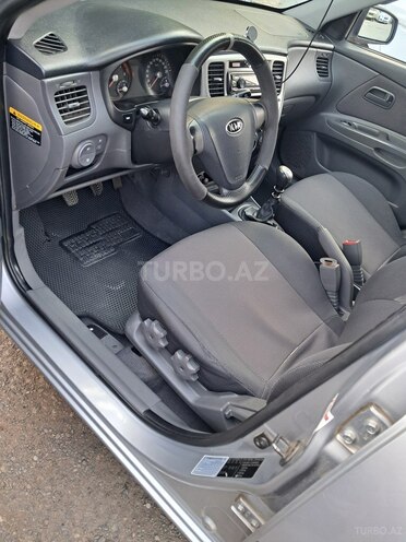 Kia Rio-5