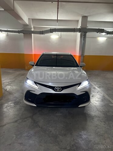 Toyota Camry-1