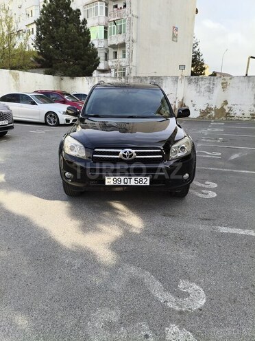 Toyota RAV4-1