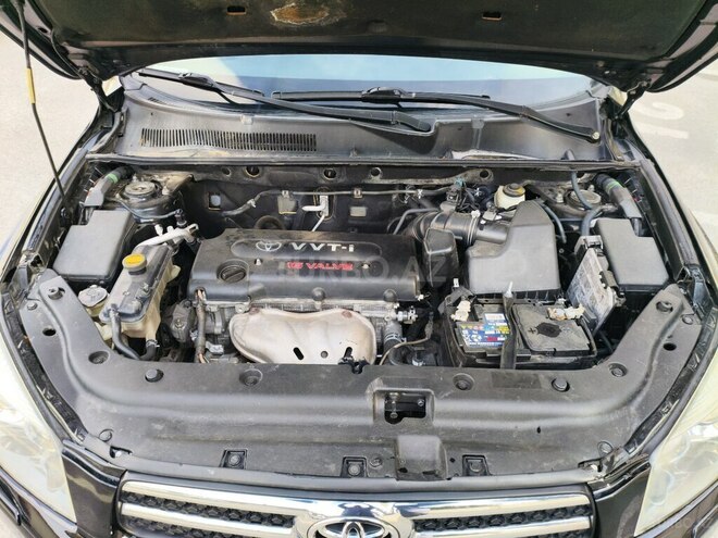 Toyota RAV4-7