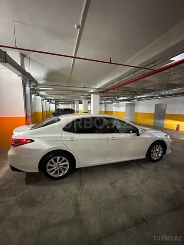 Toyota Camry-4
