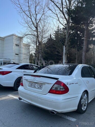 Mercedes E 230-4