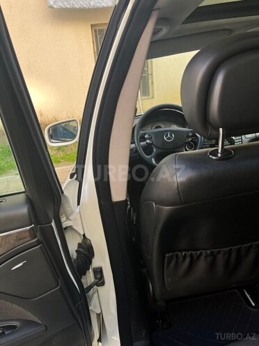 Mercedes E 230-13