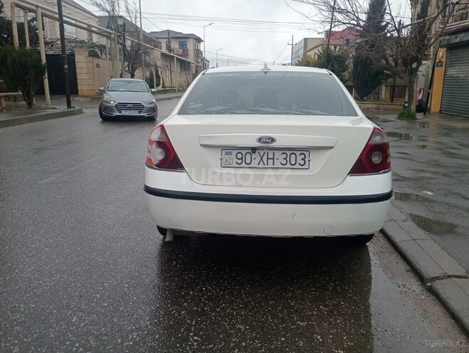 Ford Mondeo-2