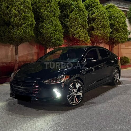 Hyundai Elantra-1