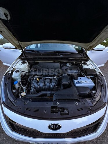 Kia K5-12