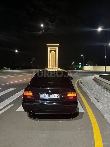 BMW 530-8
