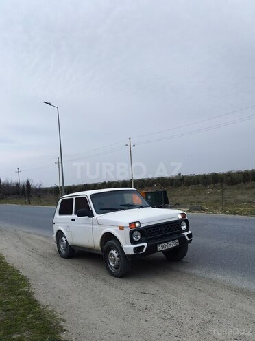 LADA (VAZ) Niva-6