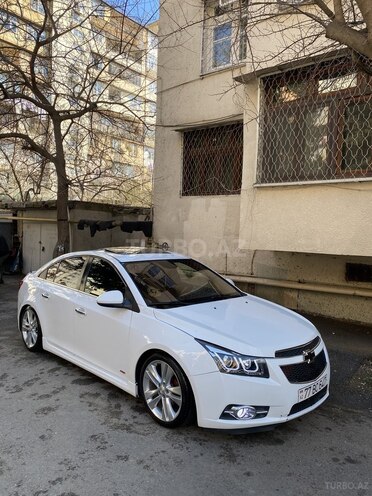 Chevrolet Cruze-1