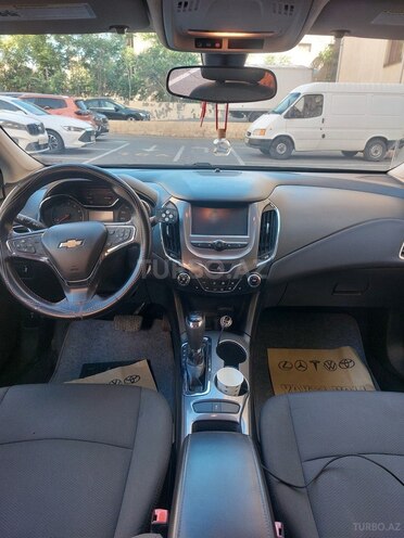 Chevrolet Cruze-6