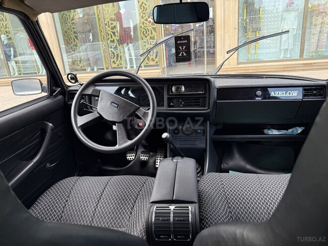 LADA (VAZ) 2107-4