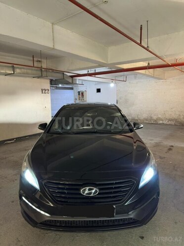 Hyundai Sonata-1