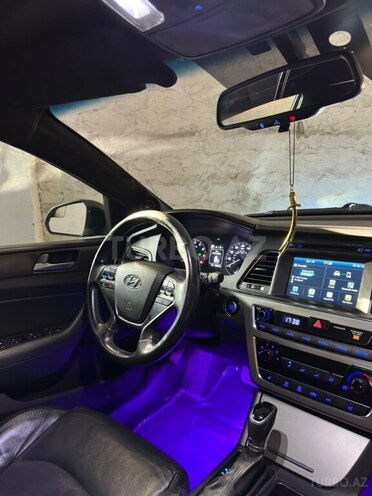Hyundai Sonata-7