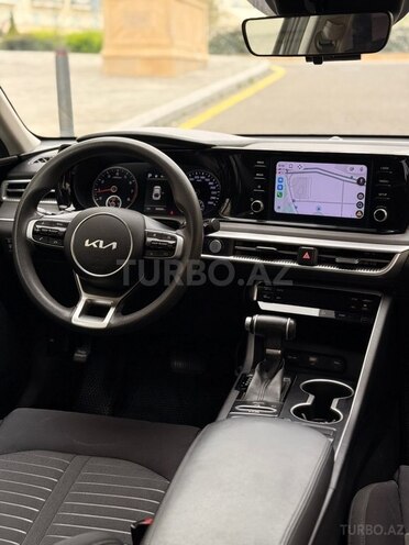 Kia K5-7