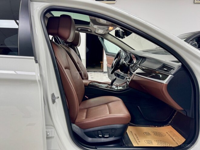 BMW 528-23