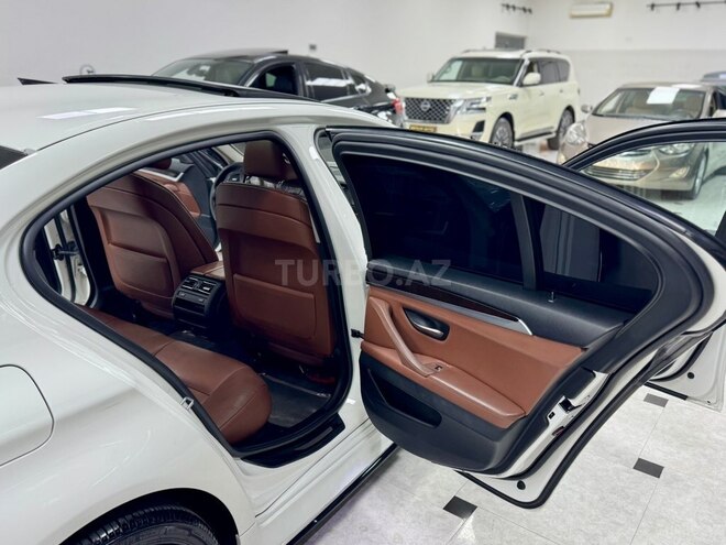 BMW 528-30