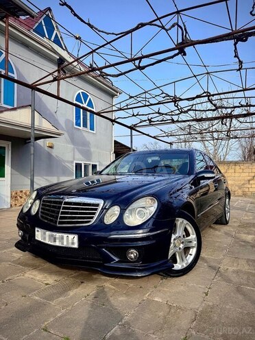 Mercedes E 240-2