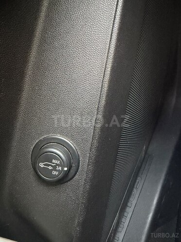 Chevrolet Equinox-12