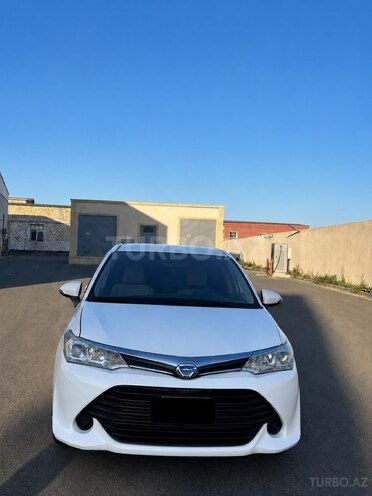Toyota Corolla Axio-4