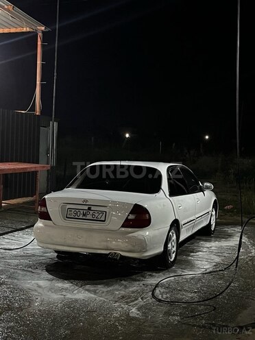 Hyundai Sonata-8