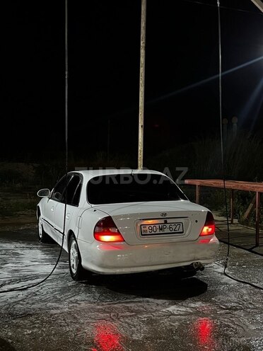Hyundai Sonata-2