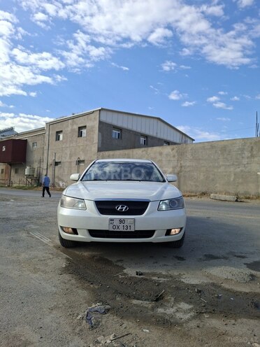 Hyundai Sonata-1