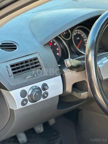 Opel Astra-8