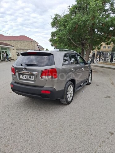 Kia Sorento-8
