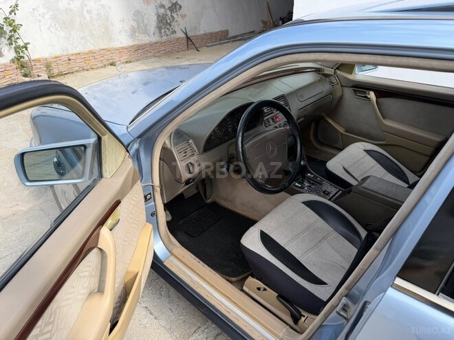 Mercedes C 180-11