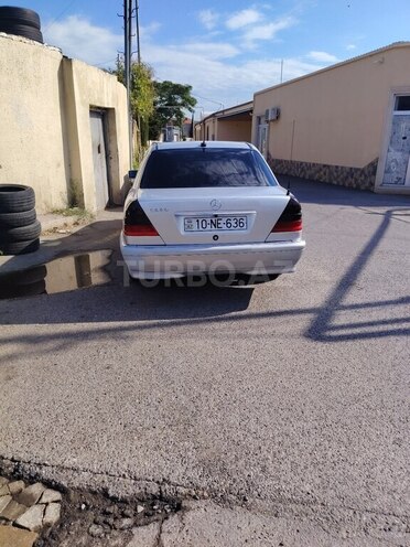 Mercedes C 220-7