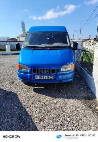 Ford Transit-1