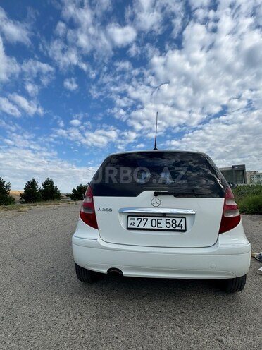 Mercedes A 200-11