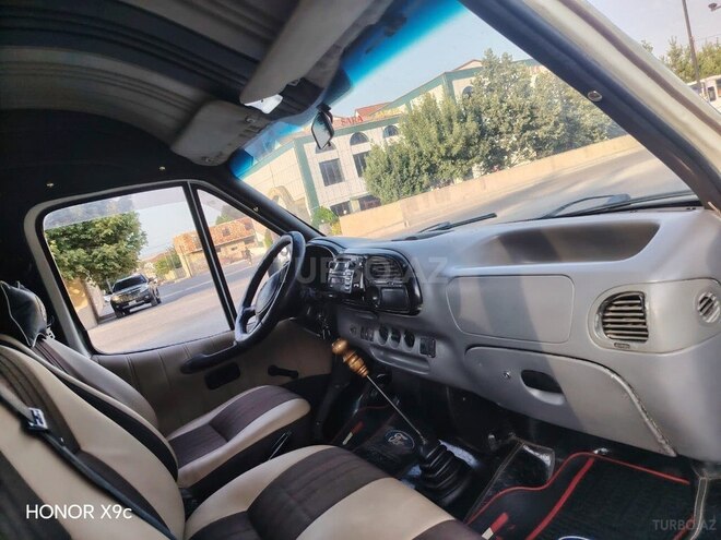 Ford Transit-6