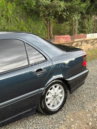 Mercedes C 180-4