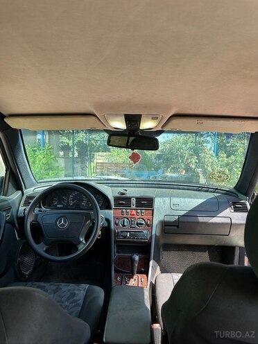 Mercedes C 180-2