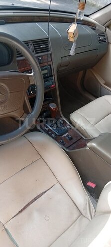 Mercedes C 200-6