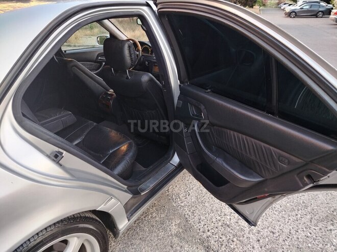 Mercedes S 320-17