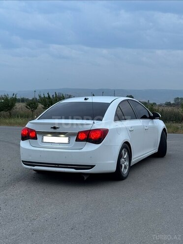 Chevrolet Cruze-2