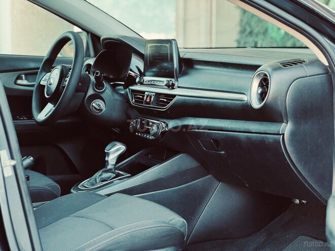 Kia Forte-11